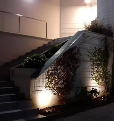 Villa Les Echappees Belles - La *